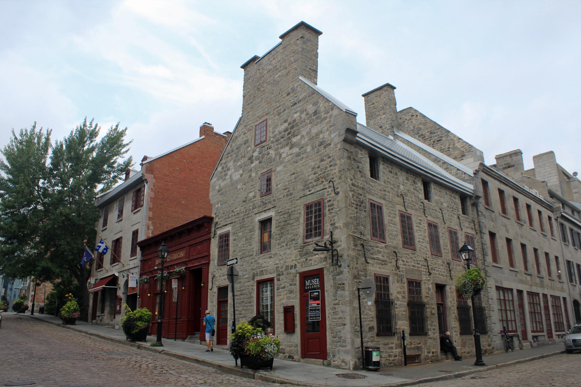 La Maison Pierre Du Calvet Québec Canada